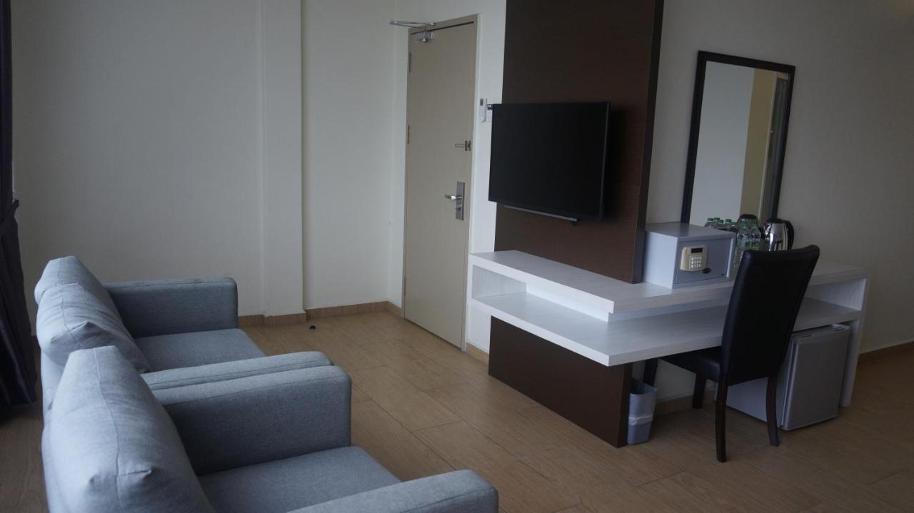 Be Boutique Hotel Kluang Exterior photo