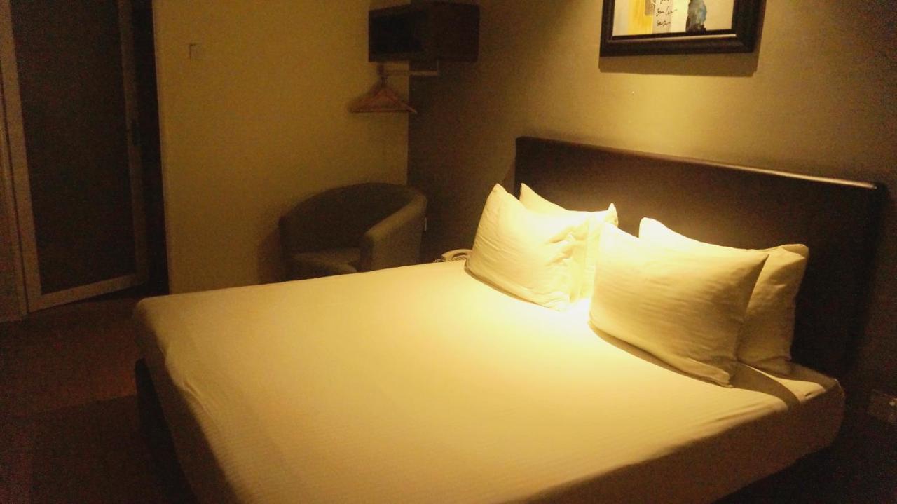 Be Boutique Hotel Kluang Exterior photo