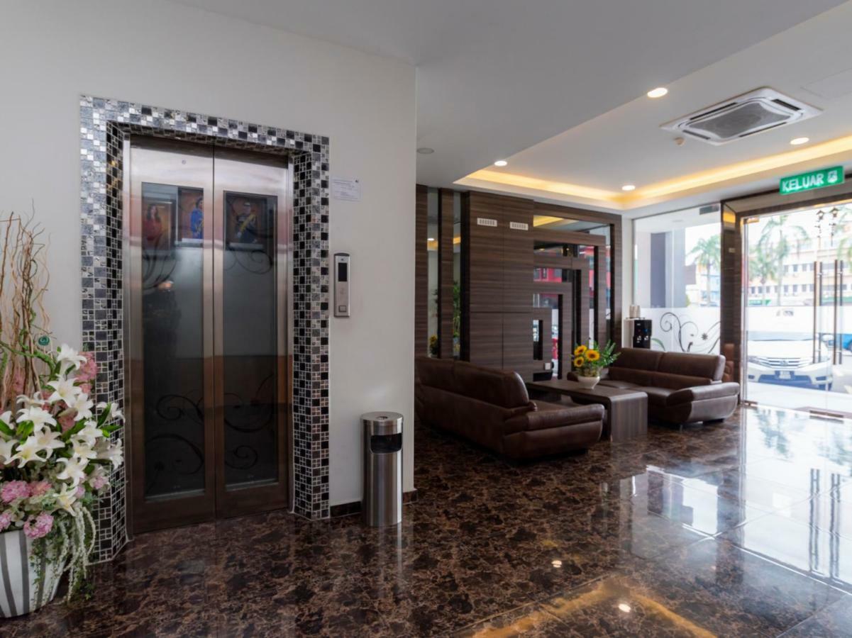 Be Boutique Hotel Kluang Exterior photo